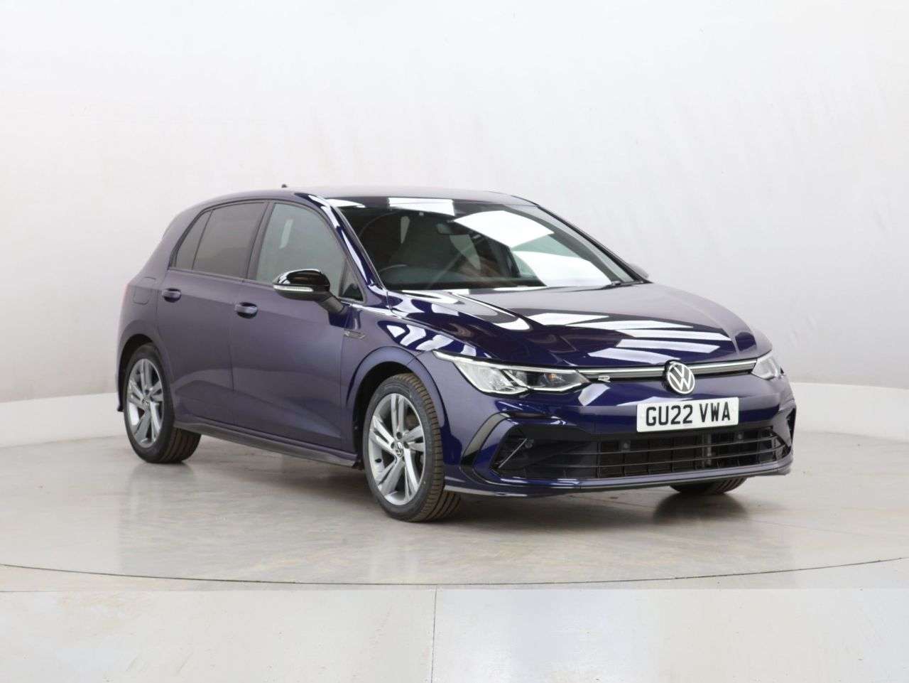 A 2022 VOLKSWAGEN GOLF 1.5 eTSI MHEV R-Line Hatchback 5dr Petrol Hybrid DSG Euro 6 (s/s) (150 ps) A 2022 VOLKSWAGEN GOLF 1.5 eTSI MHEV R-Line Hatchback 5dr Petrol Hybrid DSG Euro 6 (s/s) (150 ps)