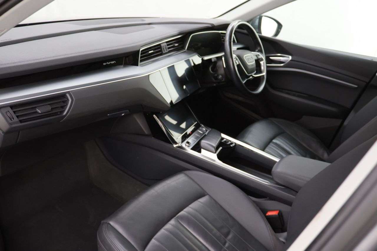 2020 AUDI E-TRON 2020 AUDI E-TRON