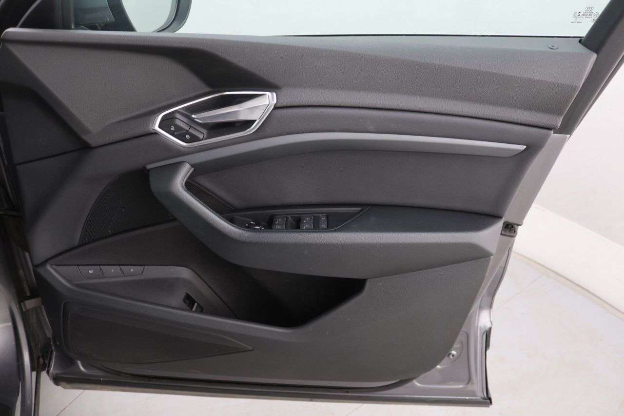 2020 AUDI E-TRON 2020 AUDI E-TRON