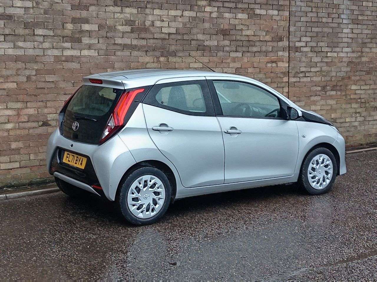 2021 TOYOTA AYGO 2021 TOYOTA AYGO