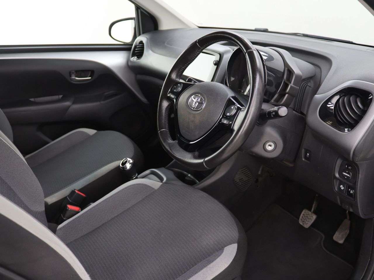 2021 TOYOTA AYGO 2021 TOYOTA AYGO