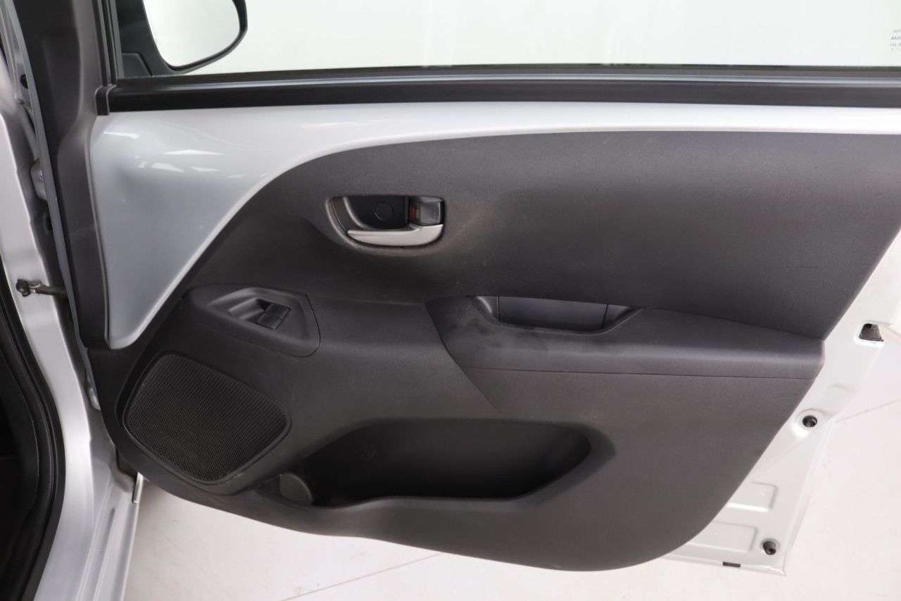 2021 TOYOTA AYGO 2021 TOYOTA AYGO