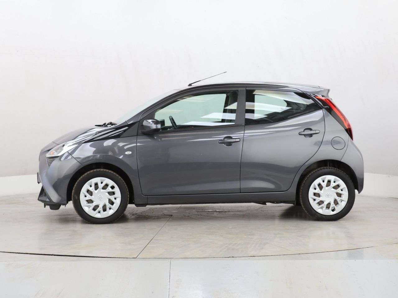 2021 TOYOTA AYGO 2021 TOYOTA AYGO