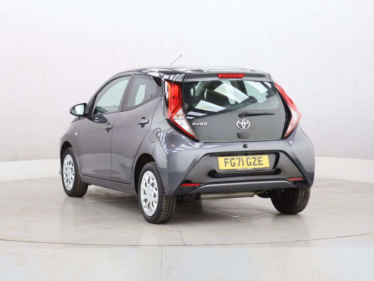 2021 TOYOTA AYGO 2021 TOYOTA AYGO