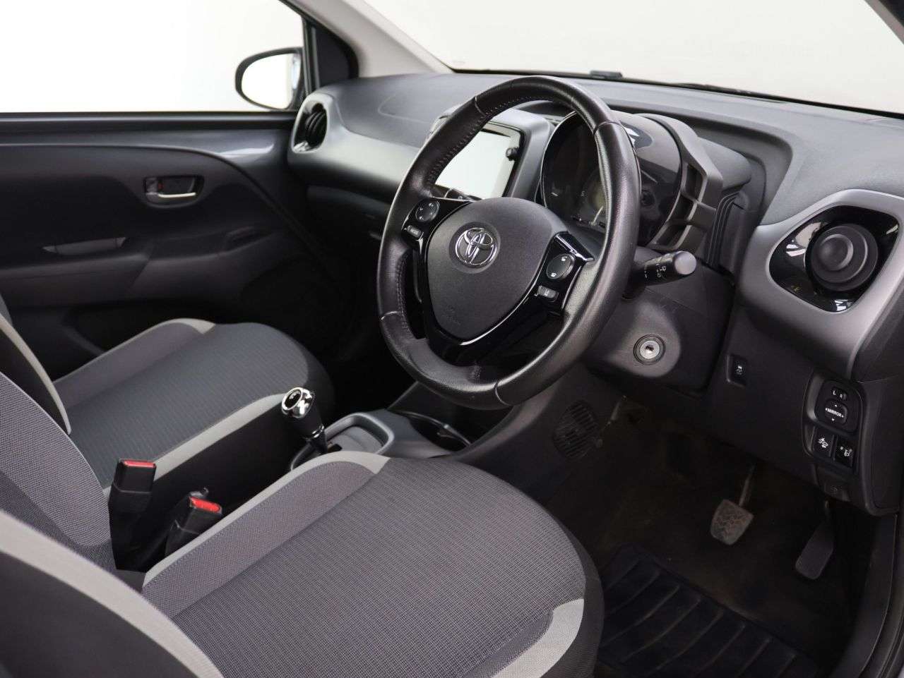 2021 TOYOTA AYGO 2021 TOYOTA AYGO