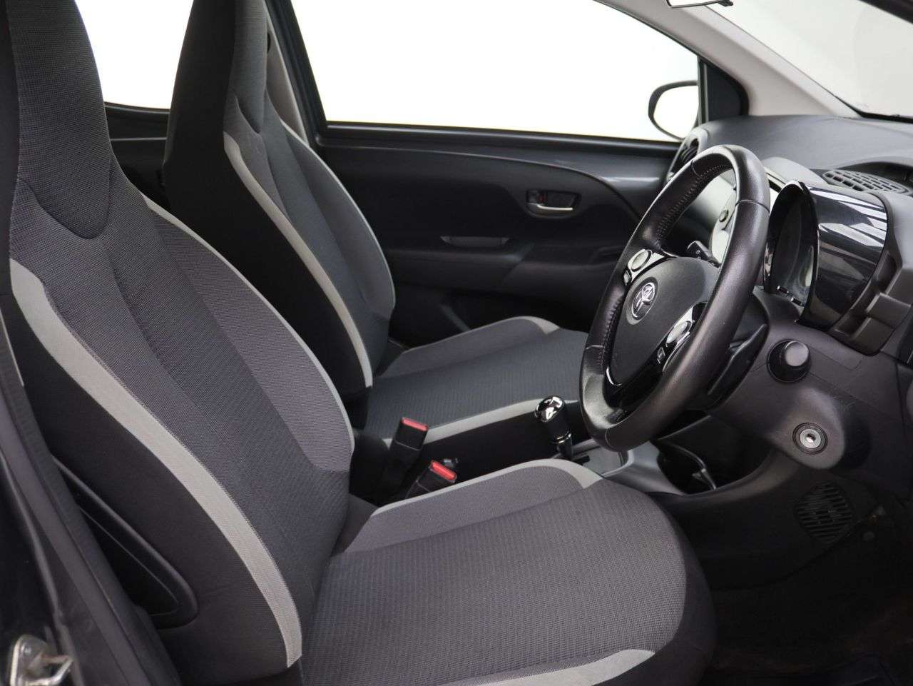 2021 TOYOTA AYGO 2021 TOYOTA AYGO