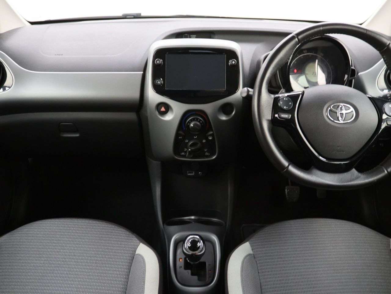 2021 TOYOTA AYGO 2021 TOYOTA AYGO