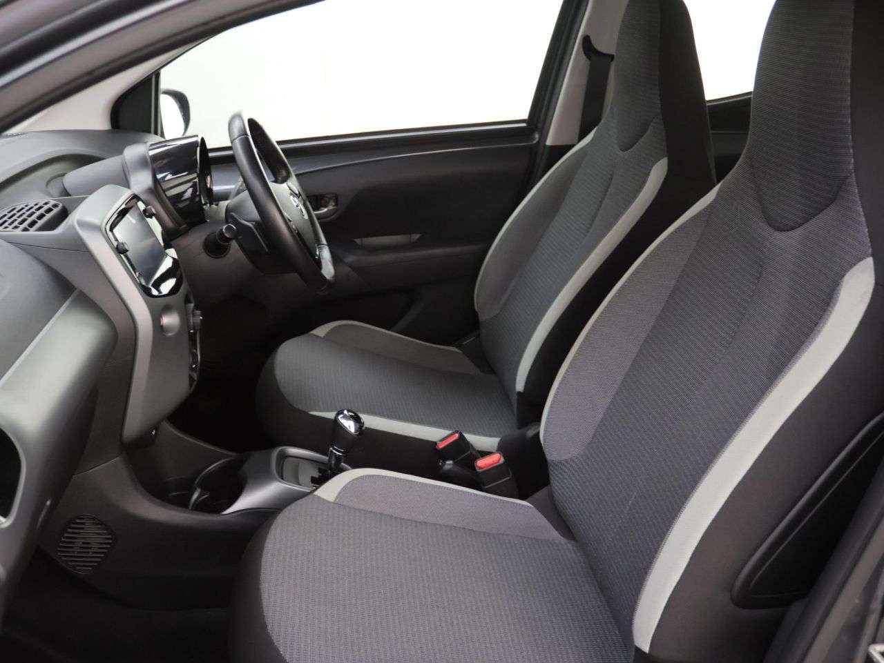 2021 TOYOTA AYGO 2021 TOYOTA AYGO