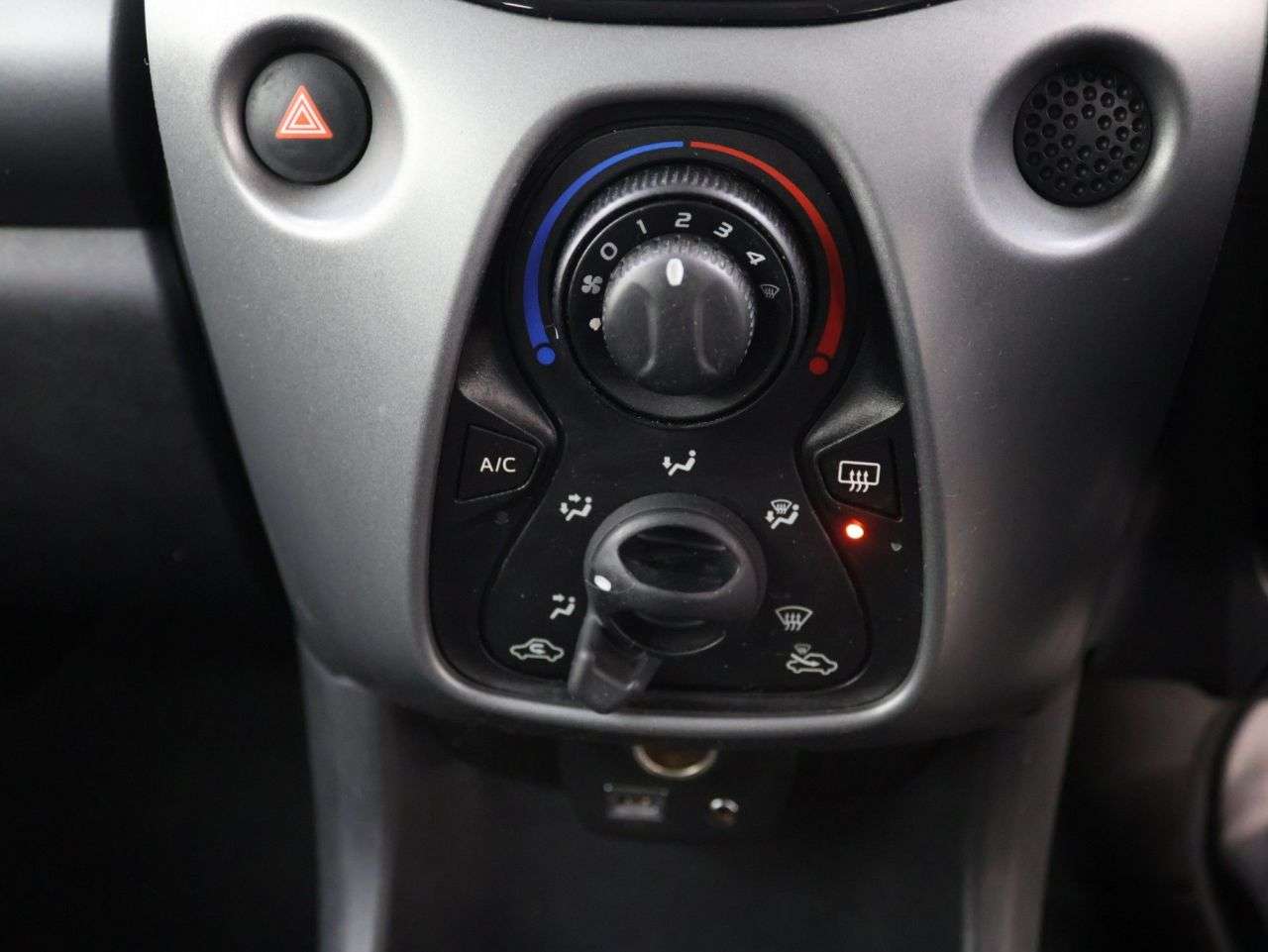 2021 TOYOTA AYGO 2021 TOYOTA AYGO