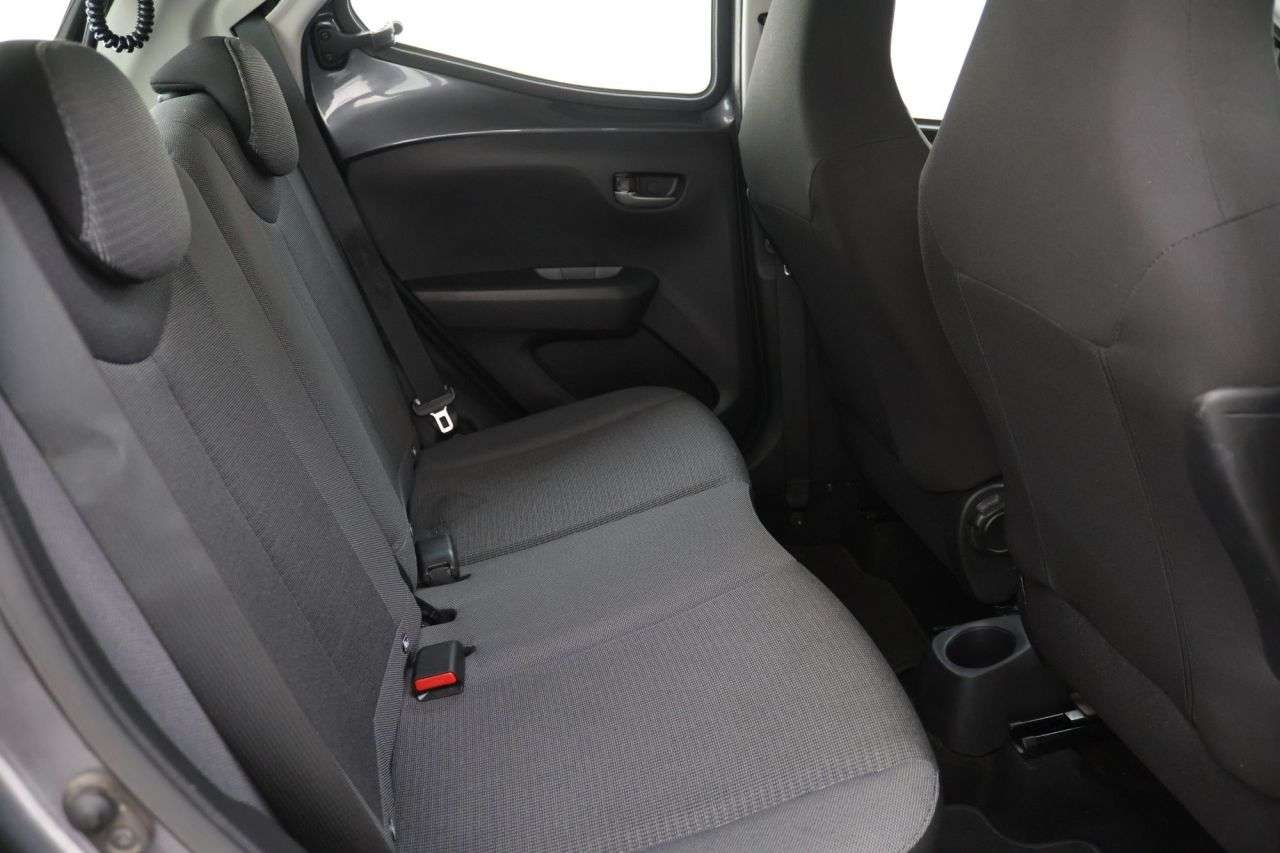 2021 TOYOTA AYGO 2021 TOYOTA AYGO