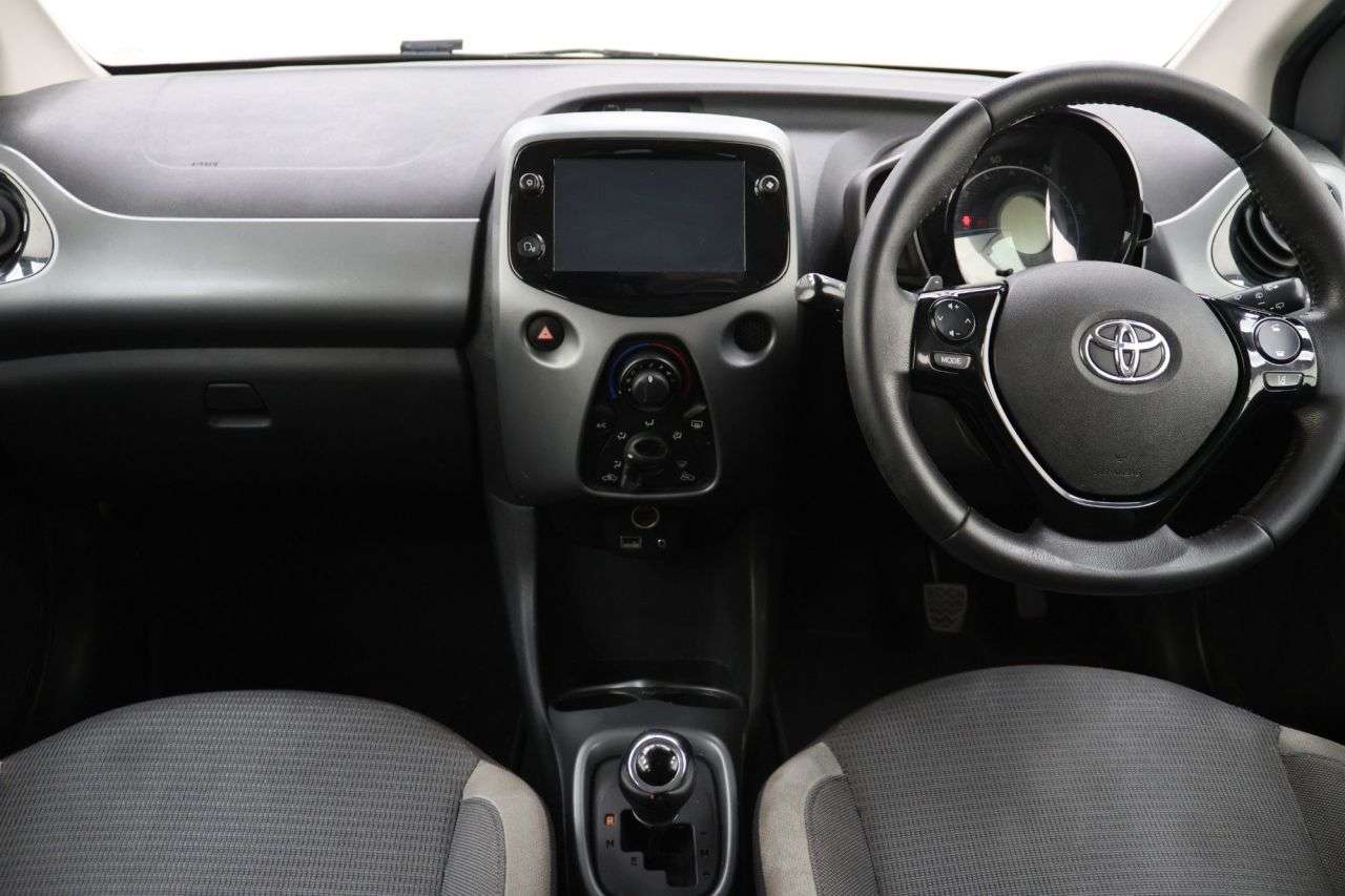 2021 TOYOTA AYGO 2021 TOYOTA AYGO