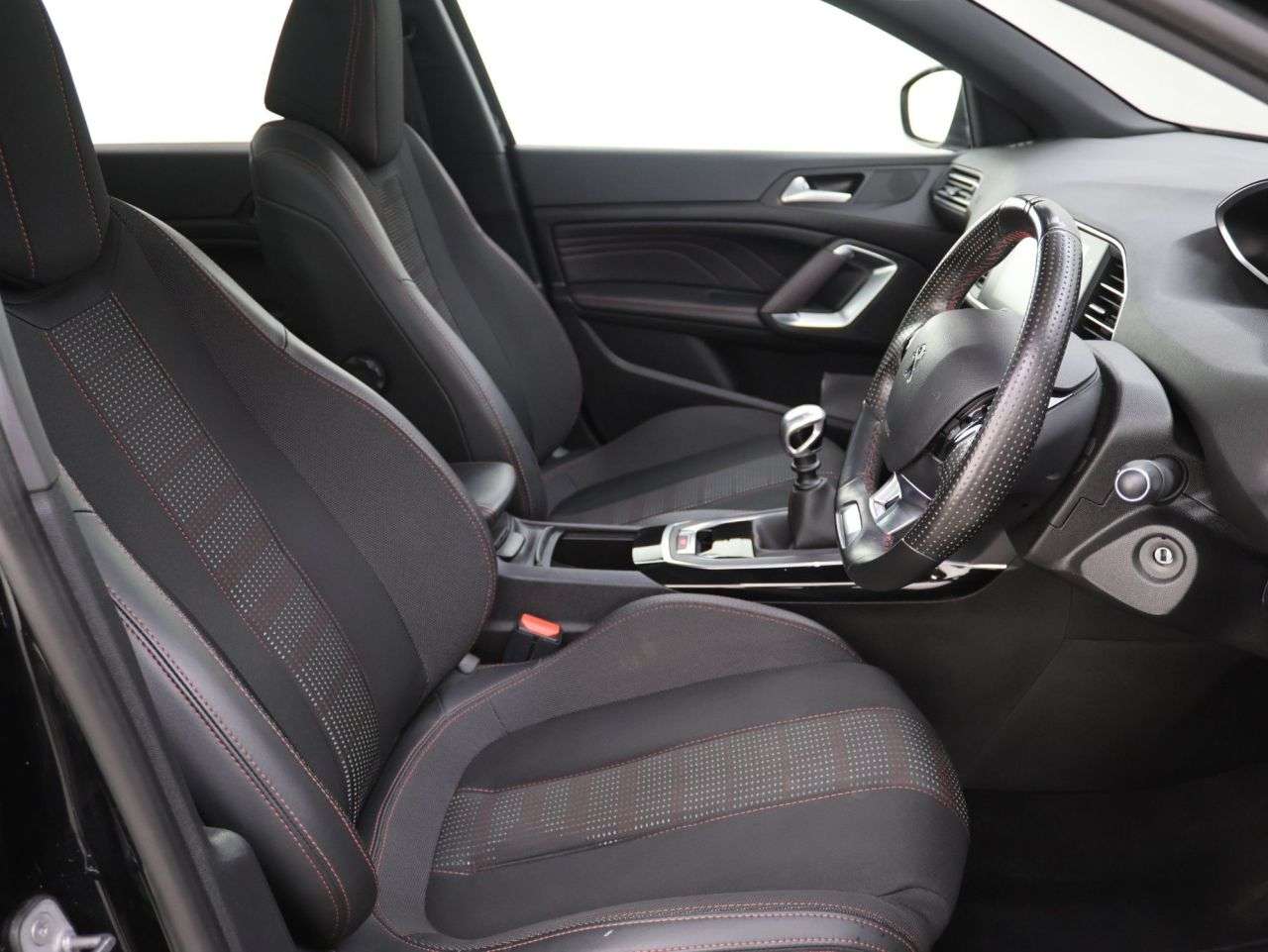 2018 PEUGEOT 308 2018 PEUGEOT 308