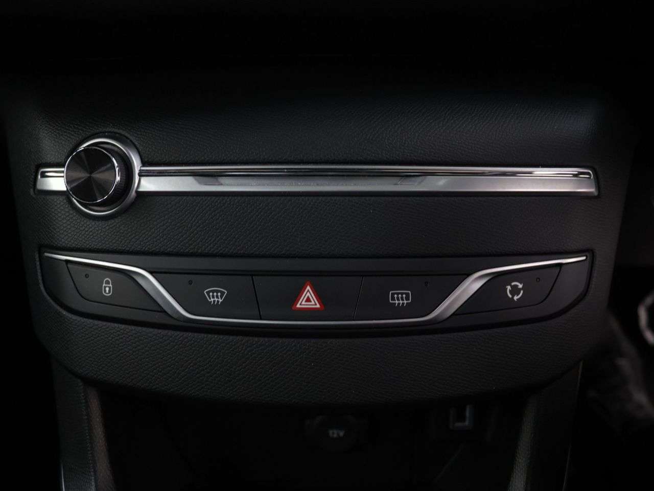 2018 PEUGEOT 308 2018 PEUGEOT 308