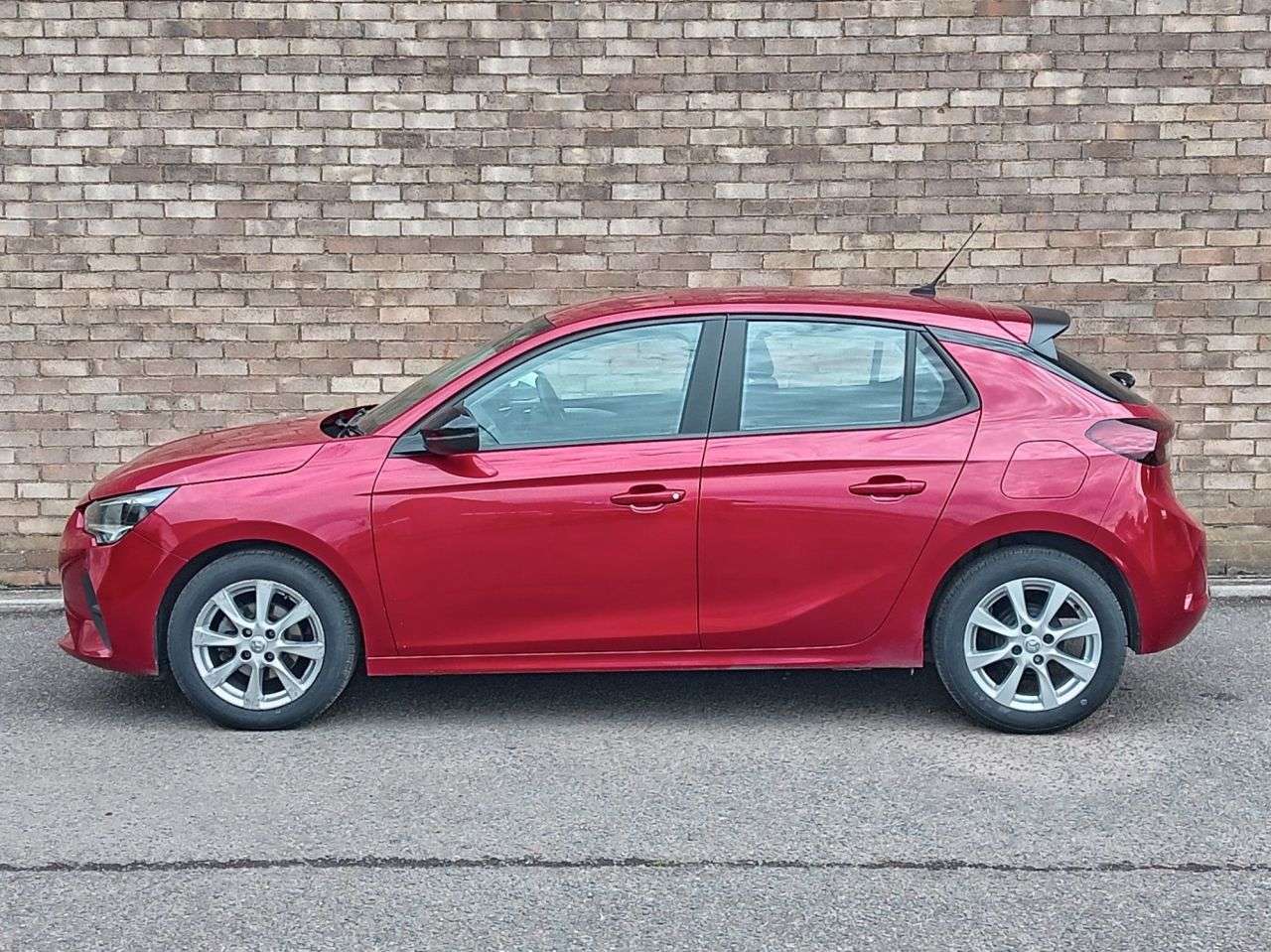 A 2022 VAUXHALL CORSA 1.2 Design Hatchback 5dr Petrol Manual Euro 6 (75 ps) A 2022 VAUXHALL CORSA 1.2 Design Hatchback 5dr Petrol Manual Euro 6 (75 ps)