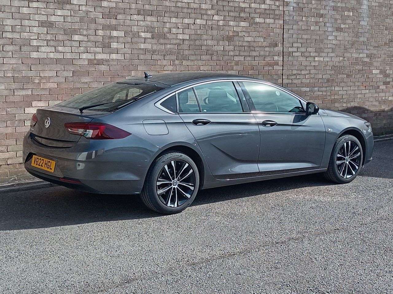 A 2022 VAUXHALL INSIGNIA 1.5 Turbo D Design Grand Sport 5dr Diesel Manual Euro 6 (s/s) (122 ps) A 2022 VAUXHALL INSIGNIA 1.5 Turbo D Design Grand Sport 5dr Diesel Manual Euro 6 (s/s) (122 ps)