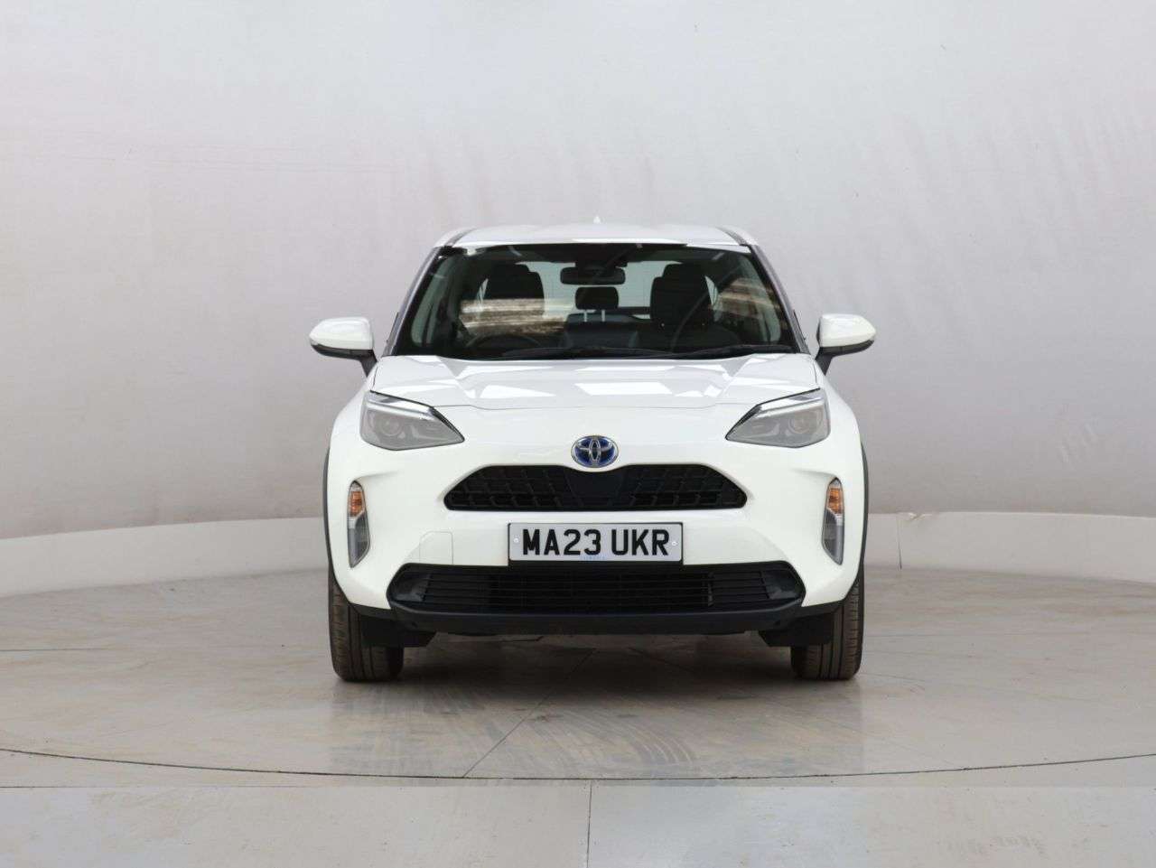 A 2023 TOYOTA YARIS CROSS 1.5 VVT-h Icon SUV 5dr Petrol Hybrid E-CVT Euro 6 (s/s) (116 ps) A 2023 TOYOTA YARIS CROSS 1.5 VVT-h Icon SUV 5dr Petrol Hybrid E-CVT Euro 6 (s/s) (116 ps)