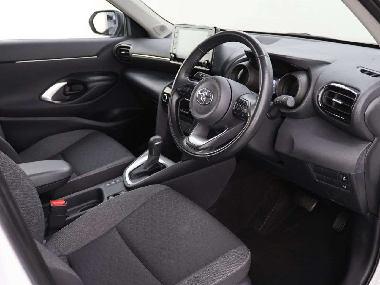 2023 TOYOTA YARIS CROSS 2023 TOYOTA YARIS CROSS