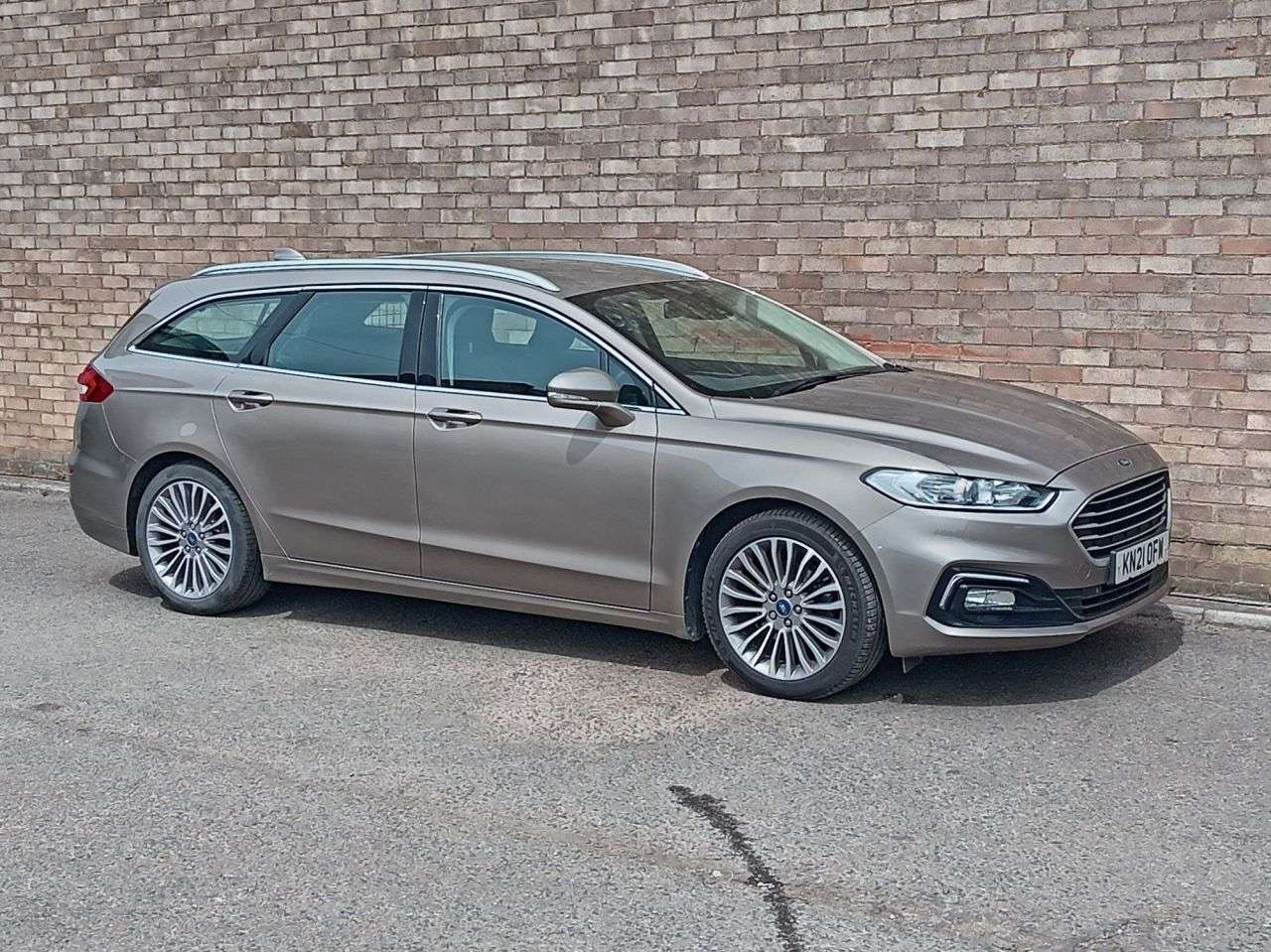 A 2021 FORD MONDEO 2.0 EcoBlue Titanium Edition Estate 5dr Diesel Manual Euro 6 (s/s) (150 ps) A 2021 FORD MONDEO 2.0 EcoBlue Titanium Edition Estate 5dr Diesel Manual Euro 6 (s/s) (150 ps)