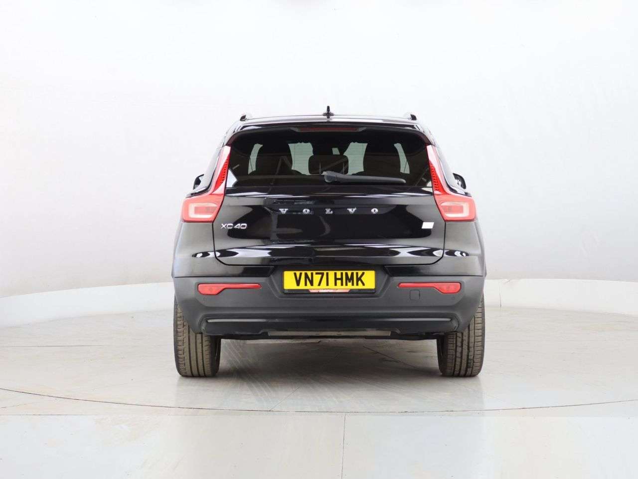 2022 VOLVO XC40 2022 VOLVO XC40