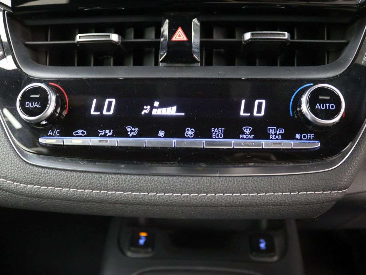 2021 TOYOTA COROLLA 2021 TOYOTA COROLLA