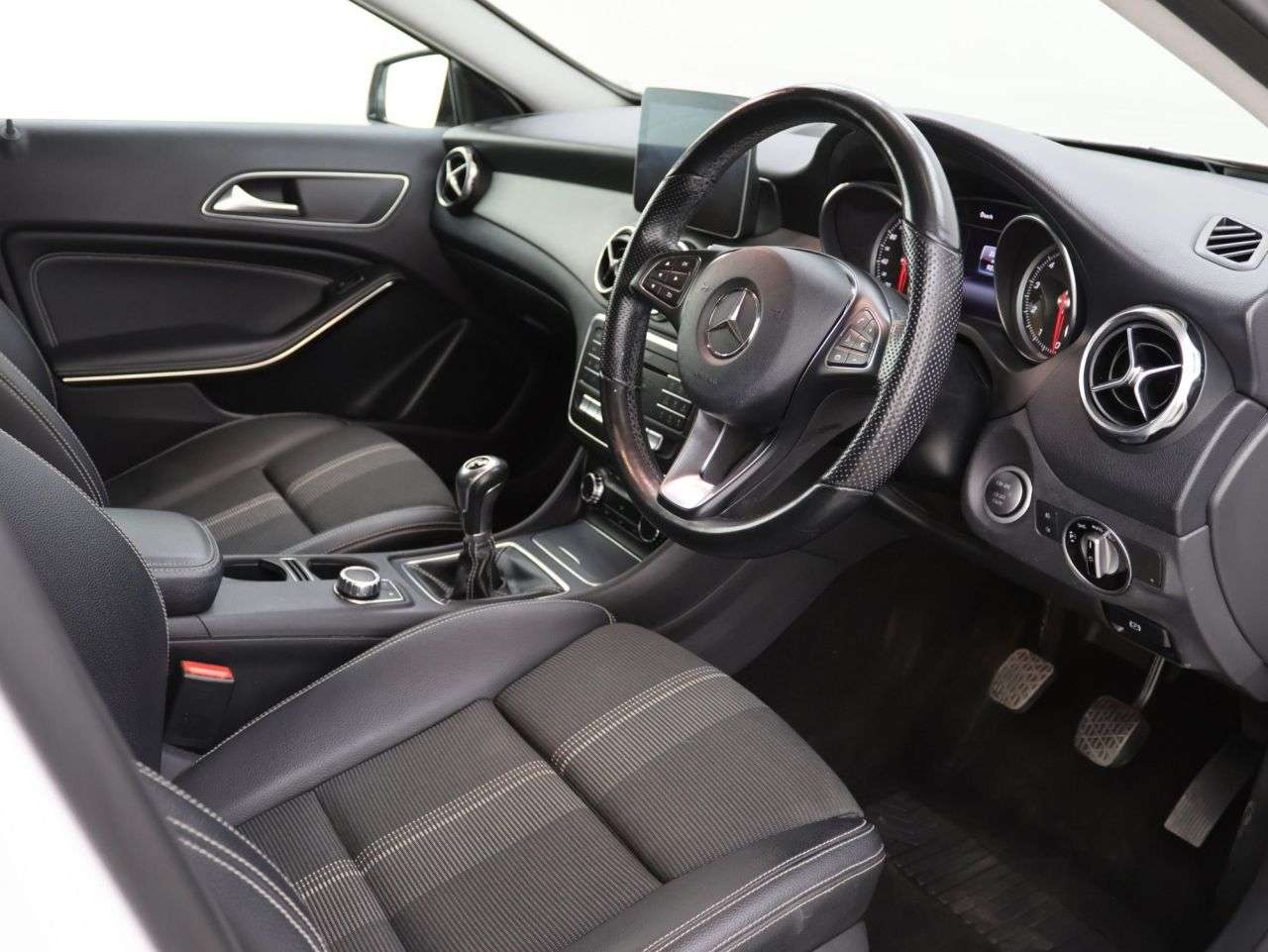2019 MERCEDES-BENZ GLA CLASS 2019 MERCEDES-BENZ GLA CLASS