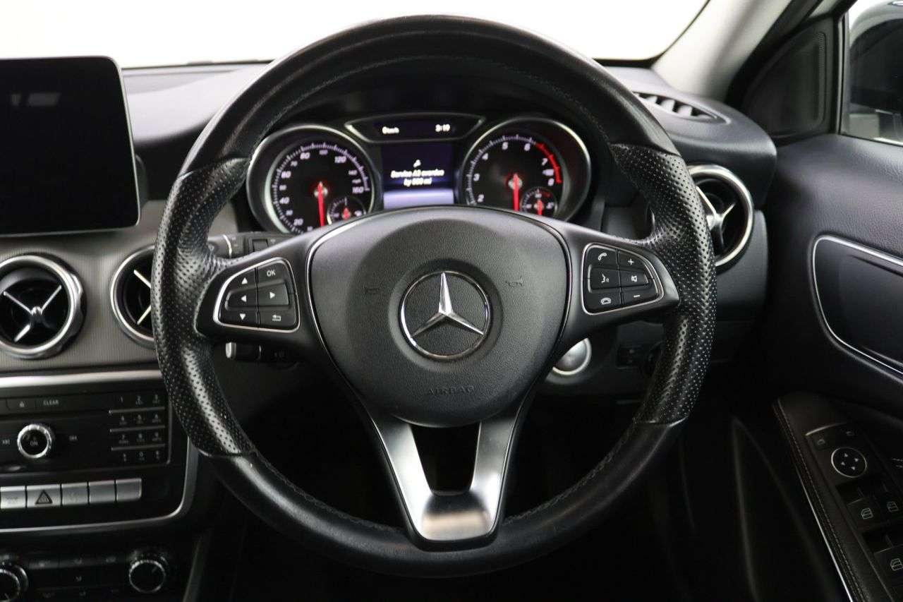 2019 MERCEDES-BENZ GLA CLASS 2019 MERCEDES-BENZ GLA CLASS