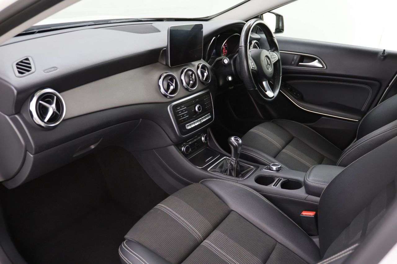 2019 MERCEDES-BENZ GLA CLASS 2019 MERCEDES-BENZ GLA CLASS