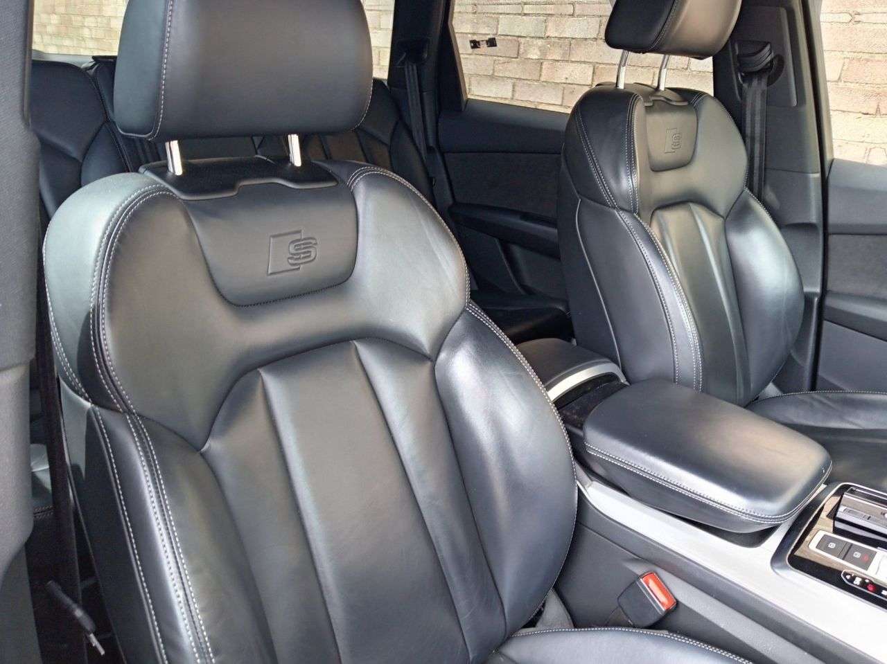 2021 AUDI Q7 2021 AUDI Q7
