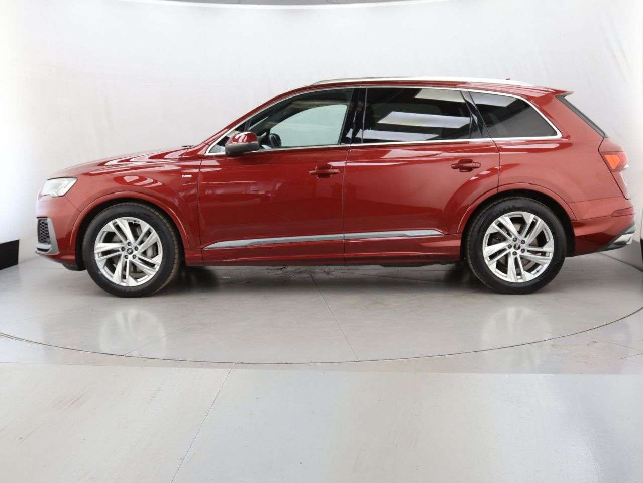 2021 AUDI Q7 2021 AUDI Q7