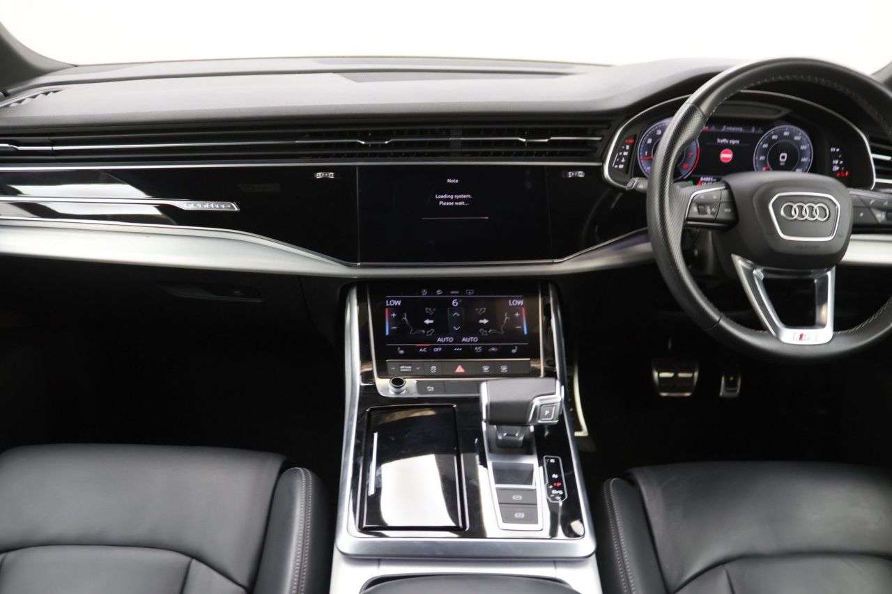 2021 AUDI Q7 2021 AUDI Q7
