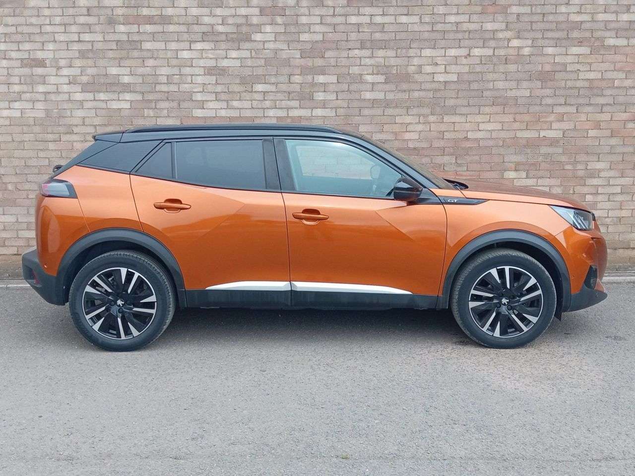 A 2022 PEUGEOT 2008 1.2 PureTech GT Premium SUV 5dr Petrol EAT Euro 6 (s/s) (130 ps) A 2022 PEUGEOT 2008 1.2 PureTech GT Premium SUV 5dr Petrol EAT Euro 6 (s/s) (130 ps)