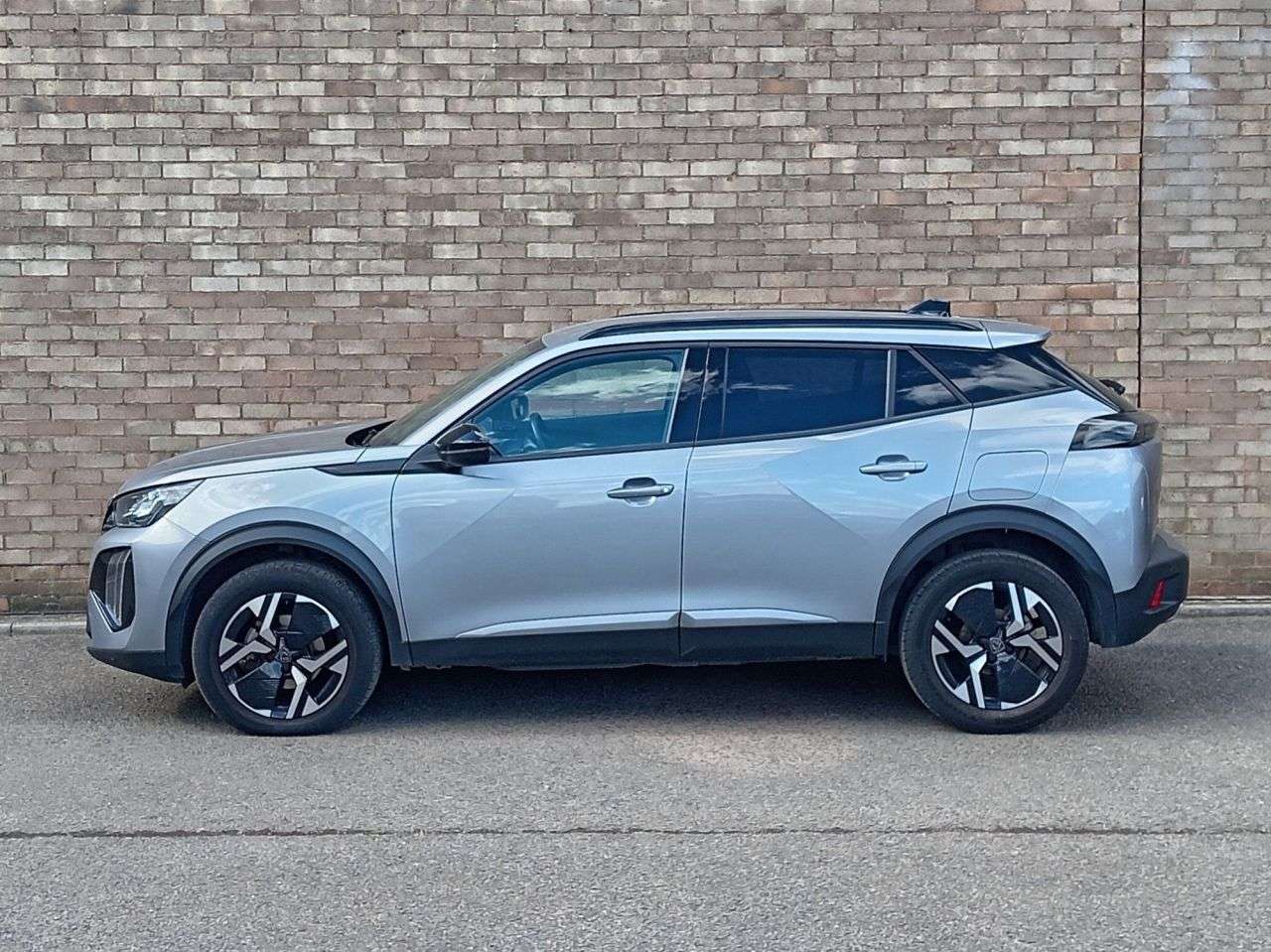 A 2023 PEUGEOT 2008 1.2 PureTech Allure SUV 5dr Petrol Manual Euro 6 (s/s) (130 ps) A 2023 PEUGEOT 2008 1.2 PureTech Allure SUV 5dr Petrol Manual Euro 6 (s/s) (130 ps)