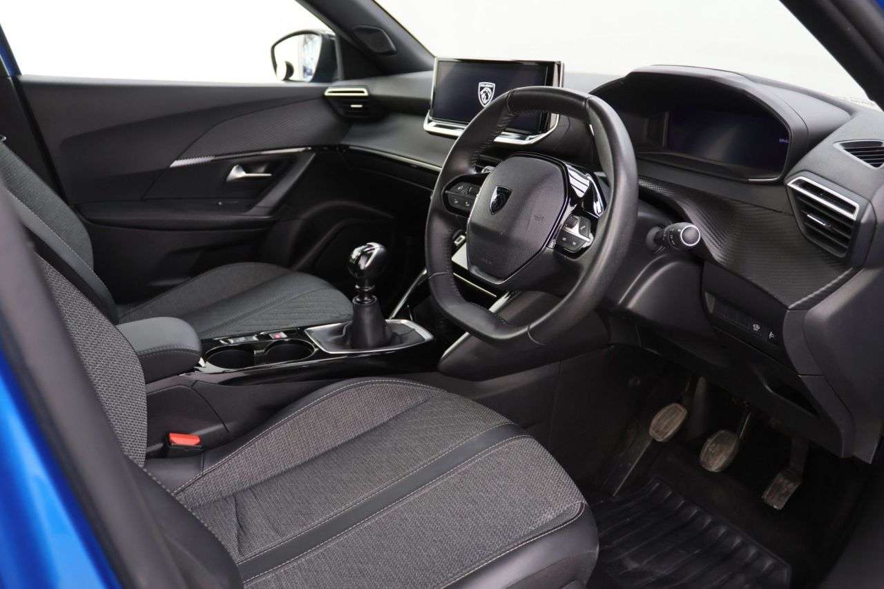 2024 PEUGEOT 2008 2024 PEUGEOT 2008