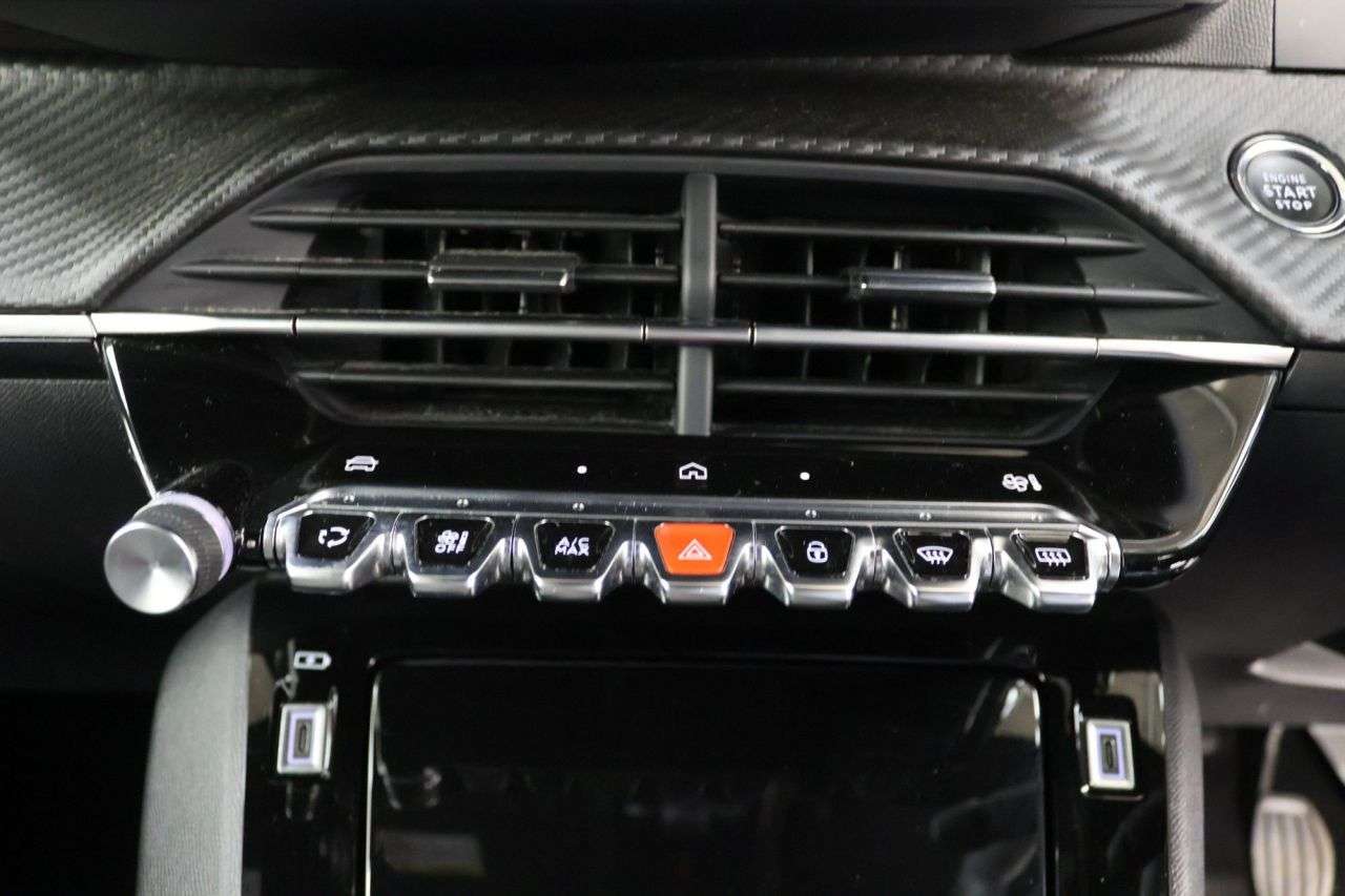 2024 PEUGEOT 2008 2024 PEUGEOT 2008