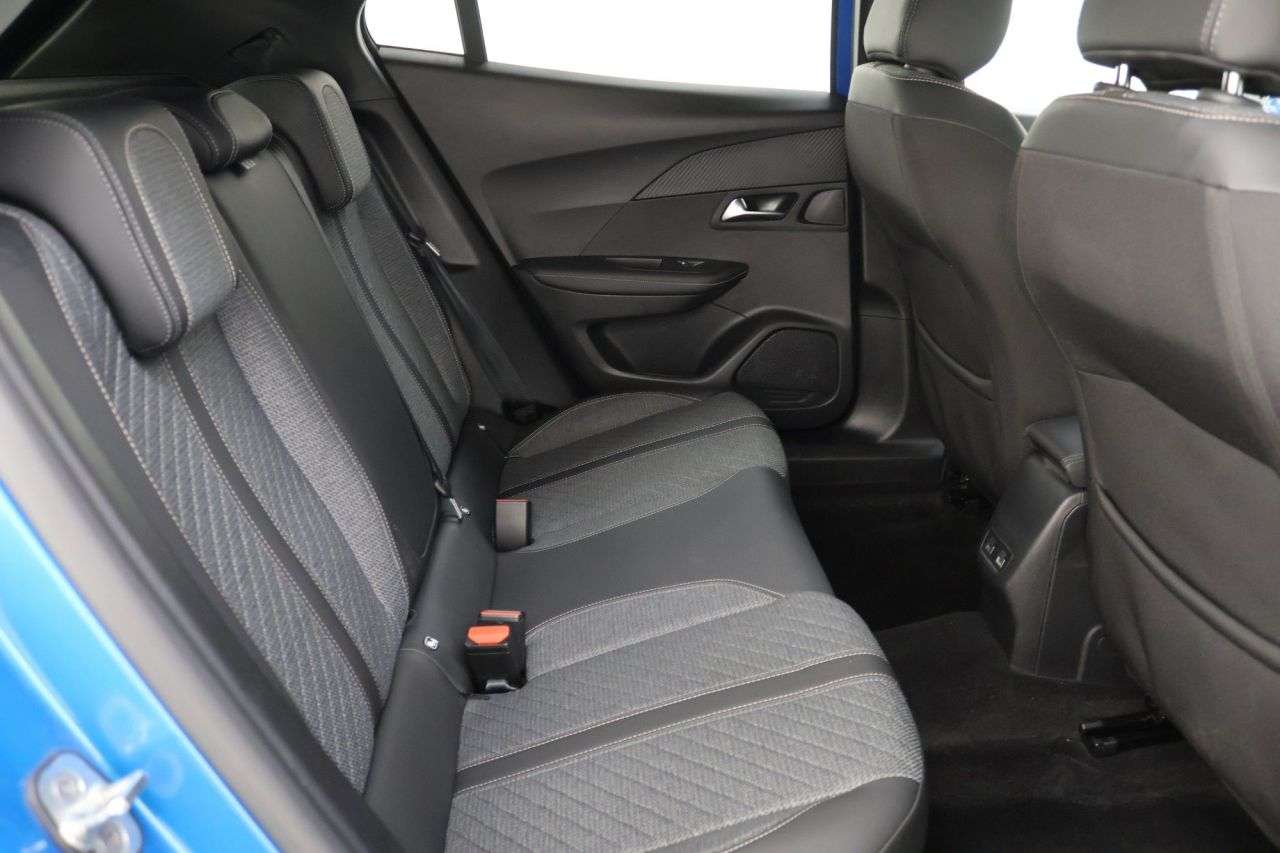 2024 PEUGEOT 2008 2024 PEUGEOT 2008