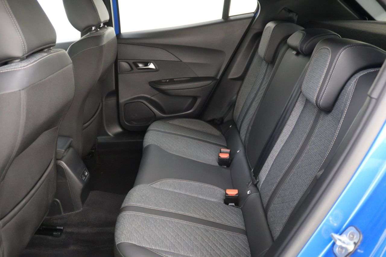 2024 PEUGEOT 2008 2024 PEUGEOT 2008