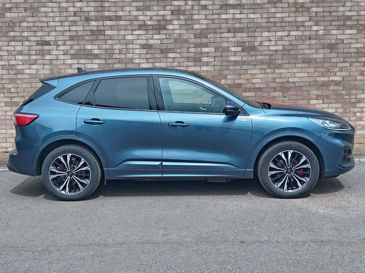 2023 FORD KUGA 2023 FORD KUGA