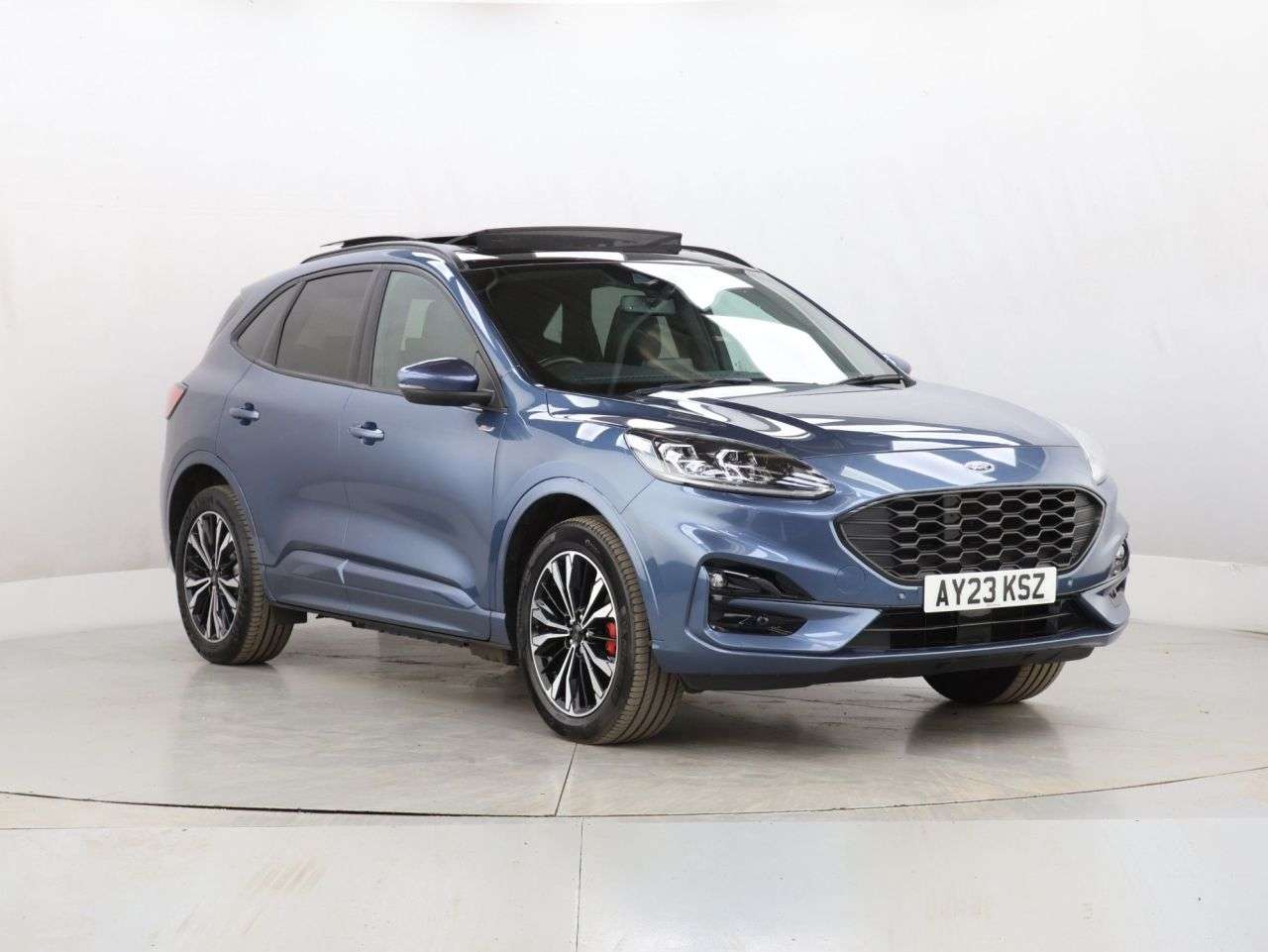 A 2023 FORD KUGA 2.5 EcoBoost Duratec 14.4kWh ST-Line X SUV 5dr Petrol Plug-in Hybrid CVT Eu A 2023 FORD KUGA 2.5 EcoBoost Duratec 14.4kWh ST-Line X SUV 5dr Petrol Plug-in Hybrid CVT Eu