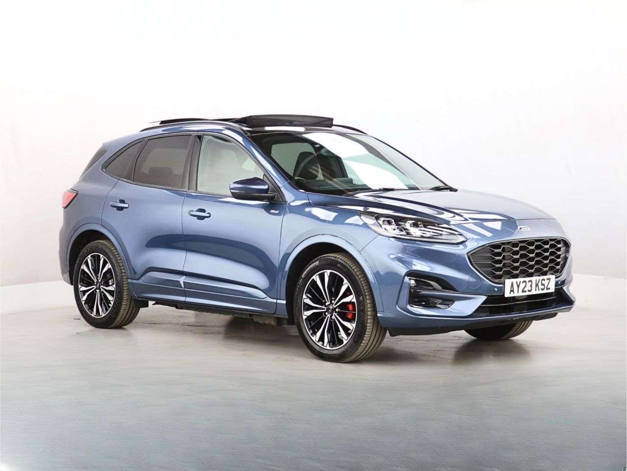 A 2023 FORD KUGA 2.5 EcoBoost Duratec 14.4kWh ST-Line X SUV 5dr Petrol Plug-in Hybrid CVT Eu A 2023 FORD KUGA 2.5 EcoBoost Duratec 14.4kWh ST-Line X SUV 5dr Petrol Plug-in Hybrid CVT Eu