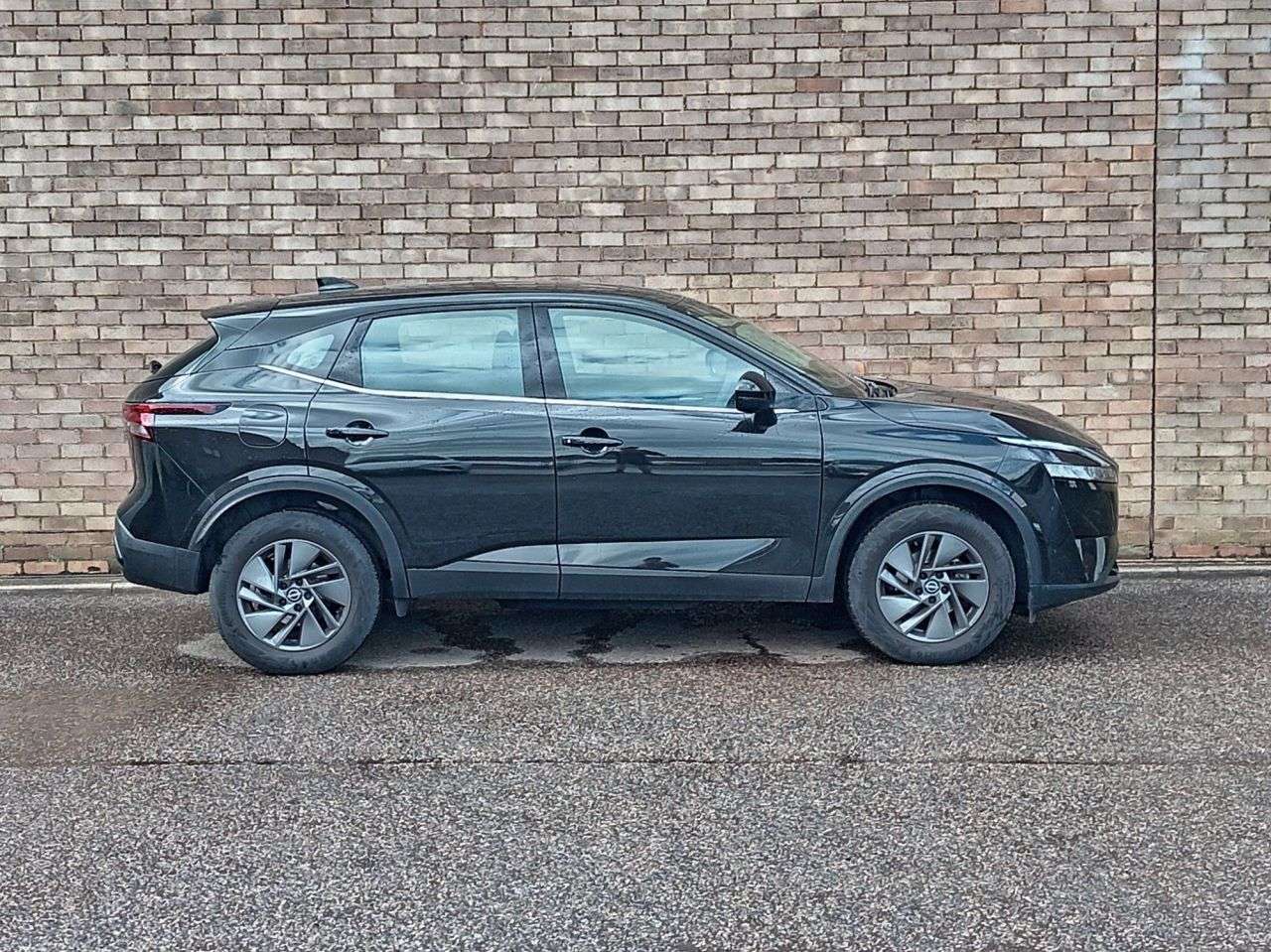 A 2024 NISSAN QASHQAI 1.3 DIG-T MHEV Acenta Premium SUV 5dr Petrol Hybrid Manual Euro 6 (s/s) (14 A 2024 NISSAN QASHQAI 1.3 DIG-T MHEV Acenta Premium SUV 5dr Petrol Hybrid Manual Euro 6 (s/s) (14