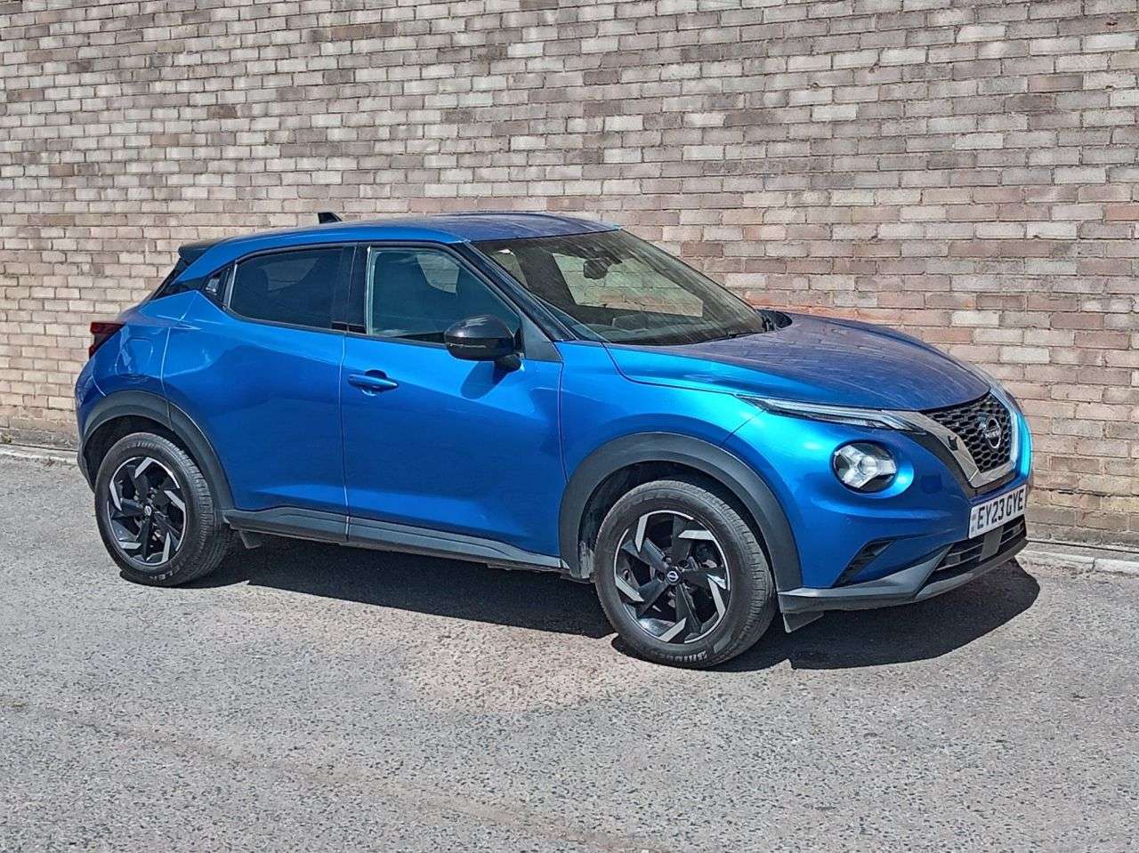 A 2023 NISSAN JUKE 1.0 DIG-T N-Connecta SUV 5dr Petrol Manual Euro 6 (s/s) (114 ps) A 2023 NISSAN JUKE 1.0 DIG-T N-Connecta SUV 5dr Petrol Manual Euro 6 (s/s) (114 ps)