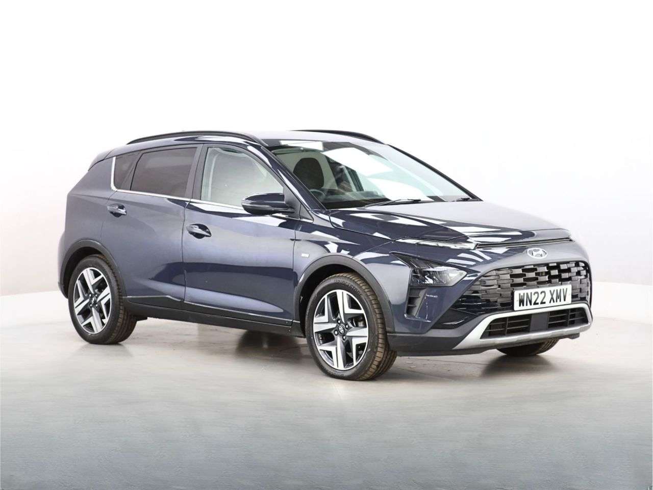 A 2022 HYUNDAI BAYON 1.0 T-GDi MHEV Premium SUV 5dr Petrol Hybrid DCT Euro 6 (s/s) (100 ps) A 2022 HYUNDAI BAYON 1.0 T-GDi MHEV Premium SUV 5dr Petrol Hybrid DCT Euro 6 (s/s) (100 ps)
