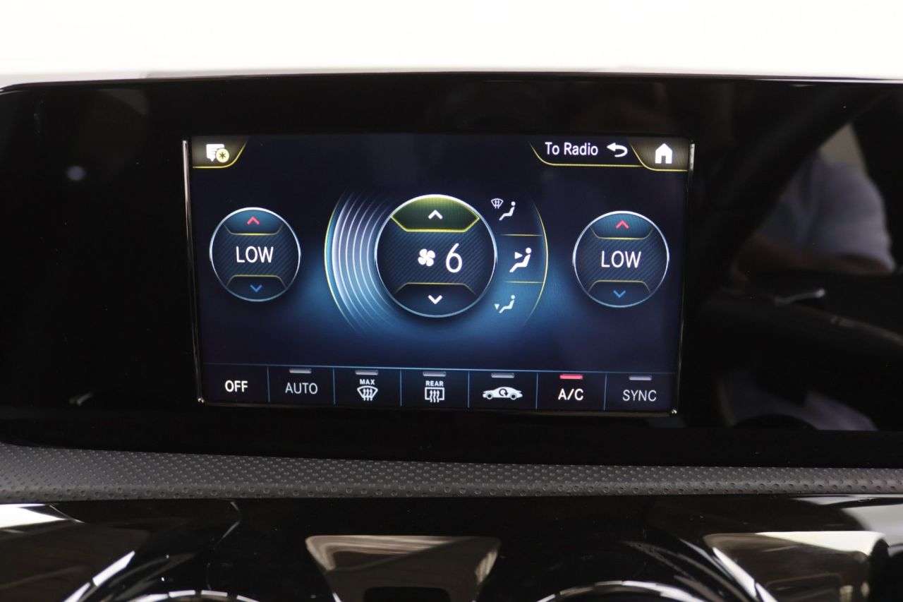 2021 MERCEDES-BENZ A CLASS 2021 MERCEDES-BENZ A CLASS