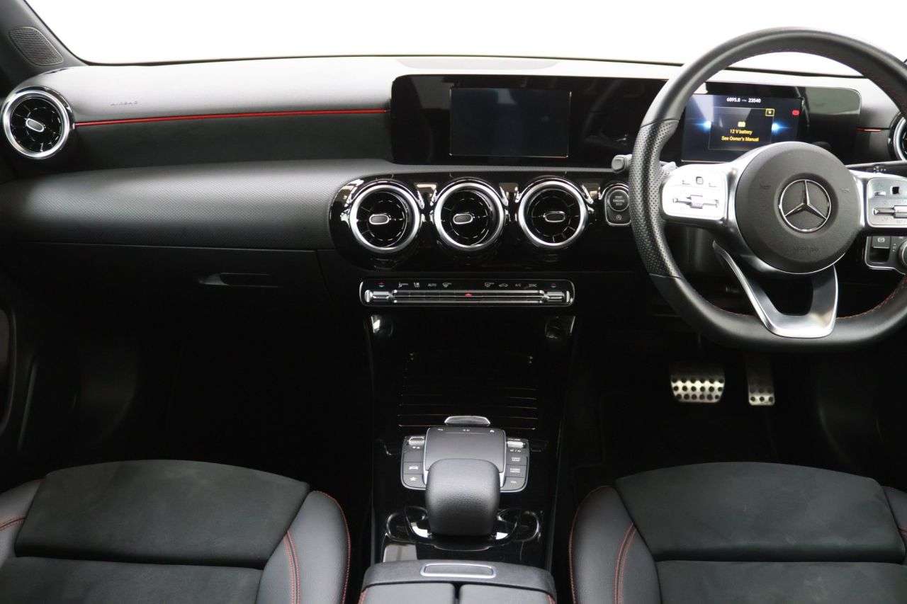2021 MERCEDES-BENZ A CLASS 2021 MERCEDES-BENZ A CLASS