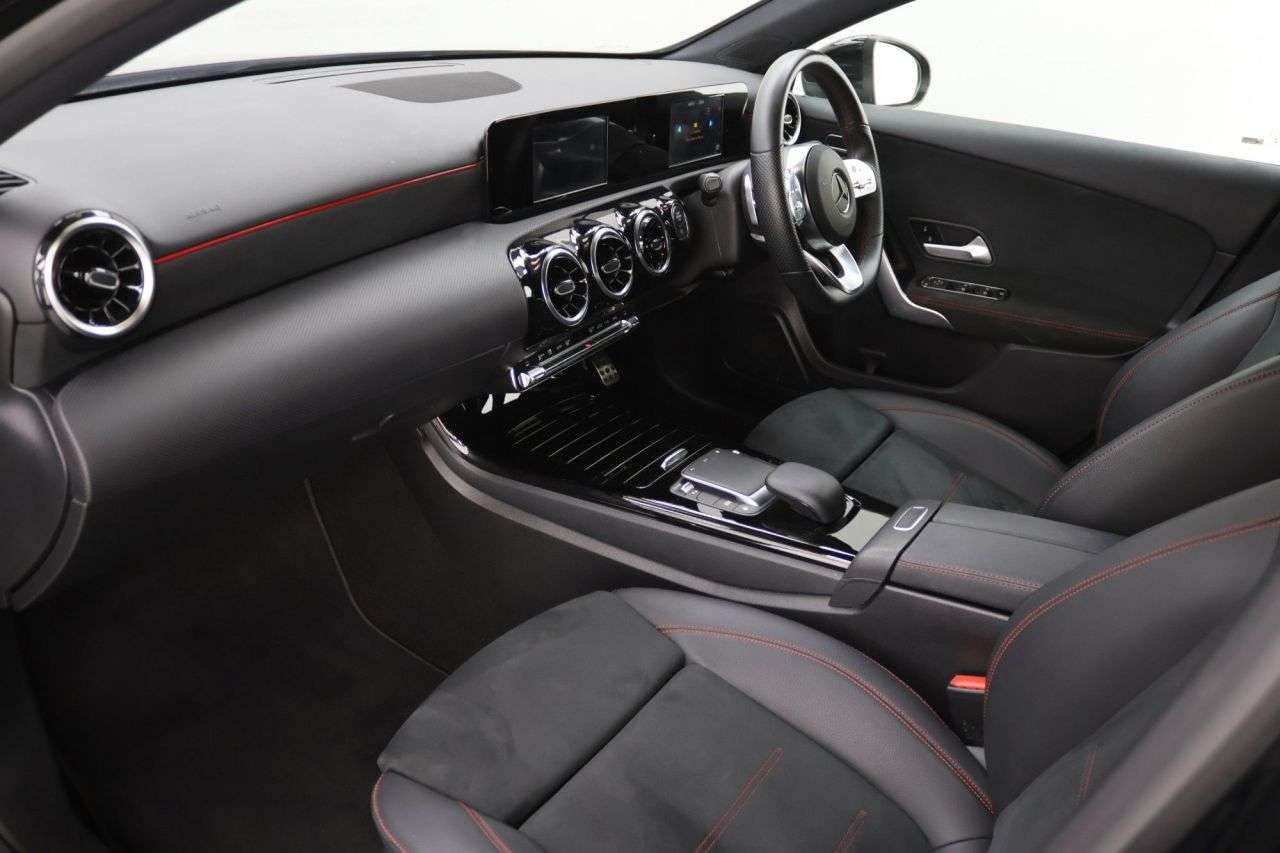 2021 MERCEDES-BENZ A CLASS 2021 MERCEDES-BENZ A CLASS