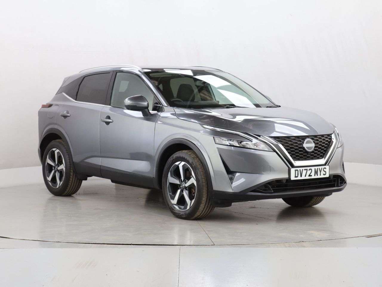 A 2022 NISSAN QASHQAI 1.3 DIG-T MHEV N-Connecta SUV 5dr Petrol Hybrid Manual Euro 6 (s/s) (140 ps A 2022 NISSAN QASHQAI 1.3 DIG-T MHEV N-Connecta SUV 5dr Petrol Hybrid Manual Euro 6 (s/s) (140 ps