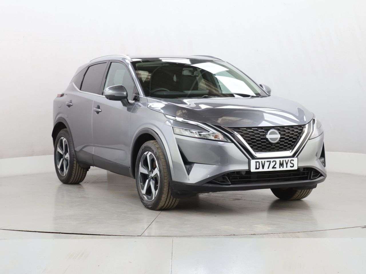 A 2022 NISSAN QASHQAI 1.3 DIG-T MHEV N-Connecta SUV 5dr Petrol Hybrid Manual Euro 6 (s/s) (140 ps A 2022 NISSAN QASHQAI 1.3 DIG-T MHEV N-Connecta SUV 5dr Petrol Hybrid Manual Euro 6 (s/s) (140 ps