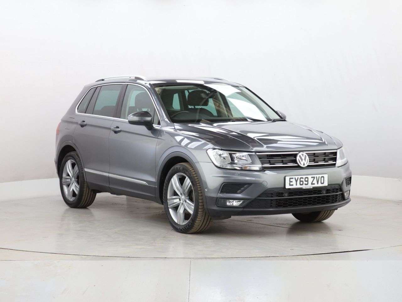 A 2019 VOLKSWAGEN TIGUAN 1.5 TSI EVO Match SUV 5dr Petrol Manual Euro 6 (s/s) (130 ps) A 2019 VOLKSWAGEN TIGUAN 1.5 TSI EVO Match SUV 5dr Petrol Manual Euro 6 (s/s) (130 ps)