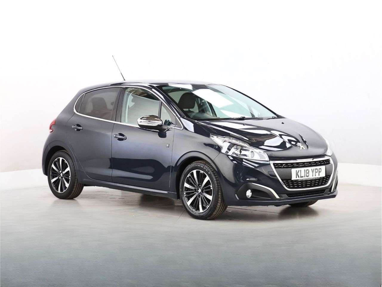 A 2018 PEUGEOT 208 1.5 BlueHDi Tech Edition Hatchback 5dr Diesel Manual Euro 6 (s/s) (100 ps) A 2018 PEUGEOT 208 1.5 BlueHDi Tech Edition Hatchback 5dr Diesel Manual Euro 6 (s/s) (100 ps)