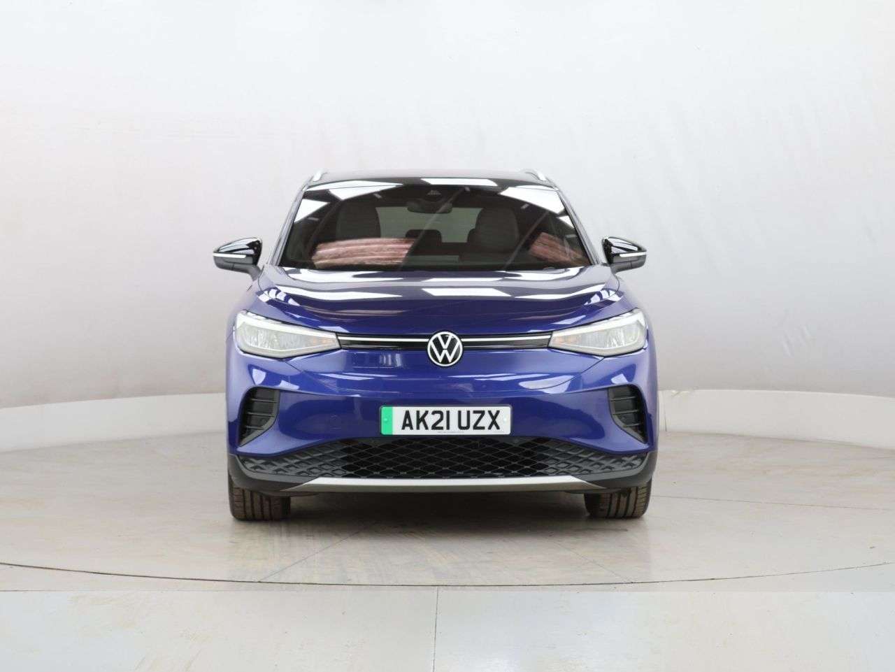 A 2021 VOLKSWAGEN ID4 Pro Performance 77kWh 1ST Edition SUV 5dr Electric Auto (204 ps) A 2021 VOLKSWAGEN ID4 Pro Performance 77kWh 1ST Edition SUV 5dr Electric Auto (204 ps)